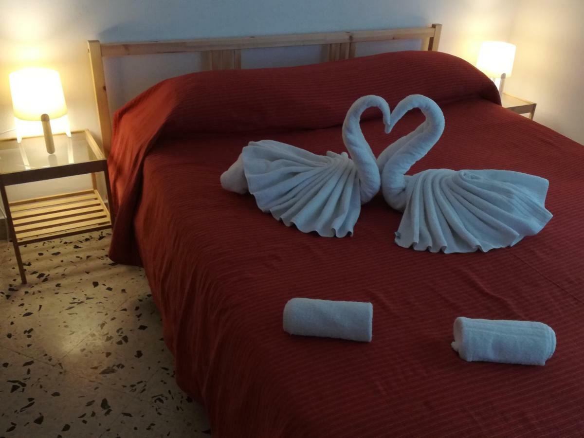 Casa Antadia 25 Appartement Palermo Buitenkant foto